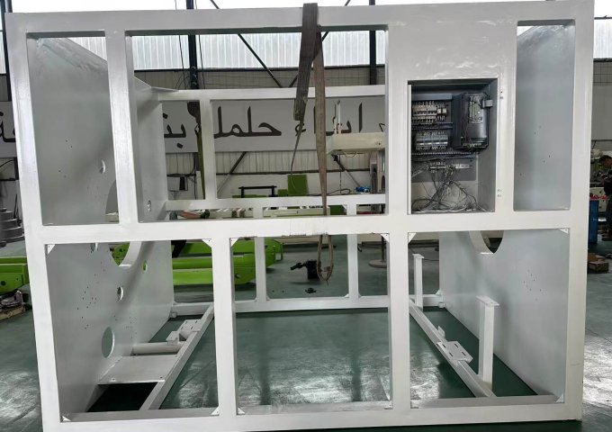 خط أنابيب PVC مستعمل بقطر 400 مم قيد التجديد