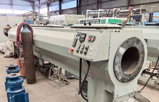 خط إنتاج أنابيب PVC المستعملة (200-315 مم)